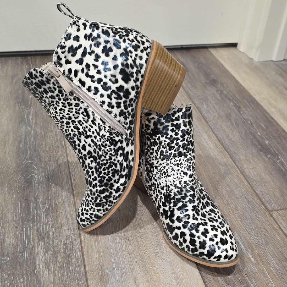 Leopard Print Ankle Booties